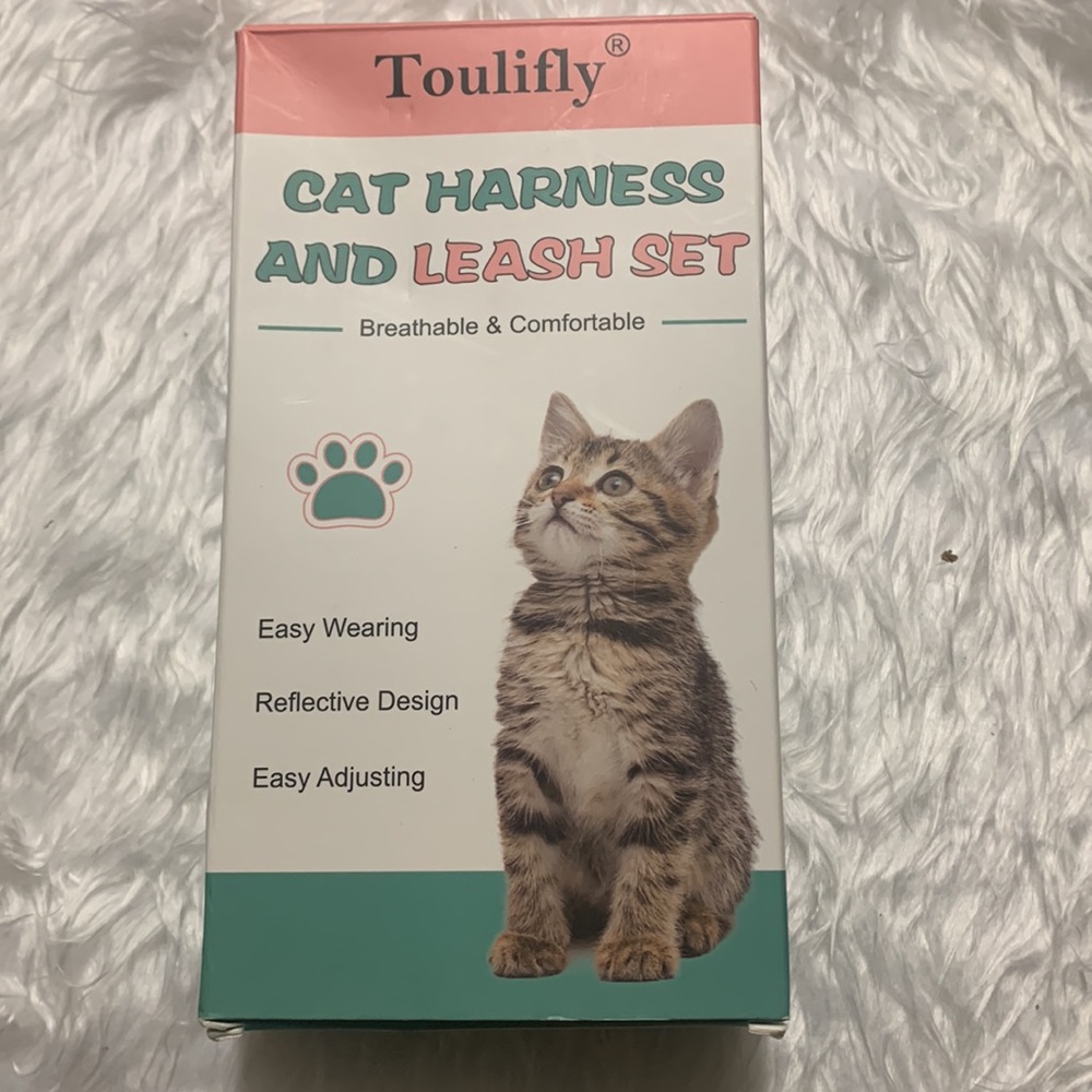 Cat harness and leash